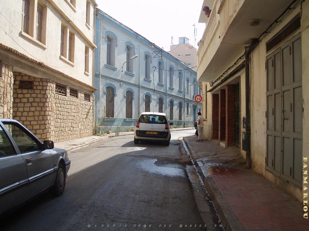 ORAN AOUT 2006 ECOLE JEAN MACE FILLES RUE DUMANOIR 01.JPG